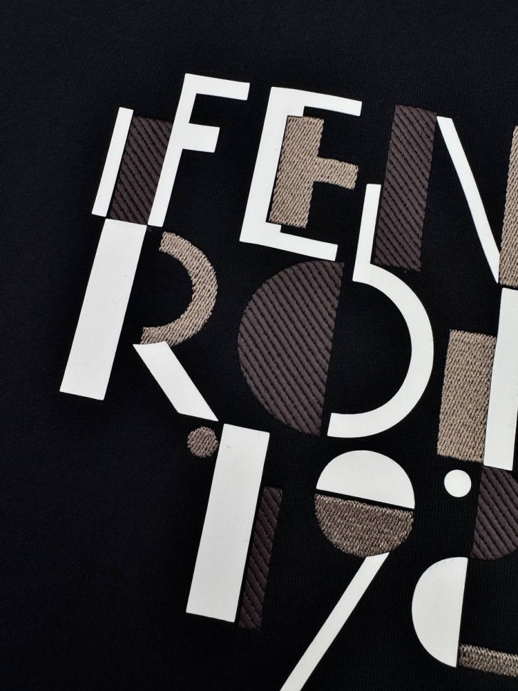 Худи Fendi 