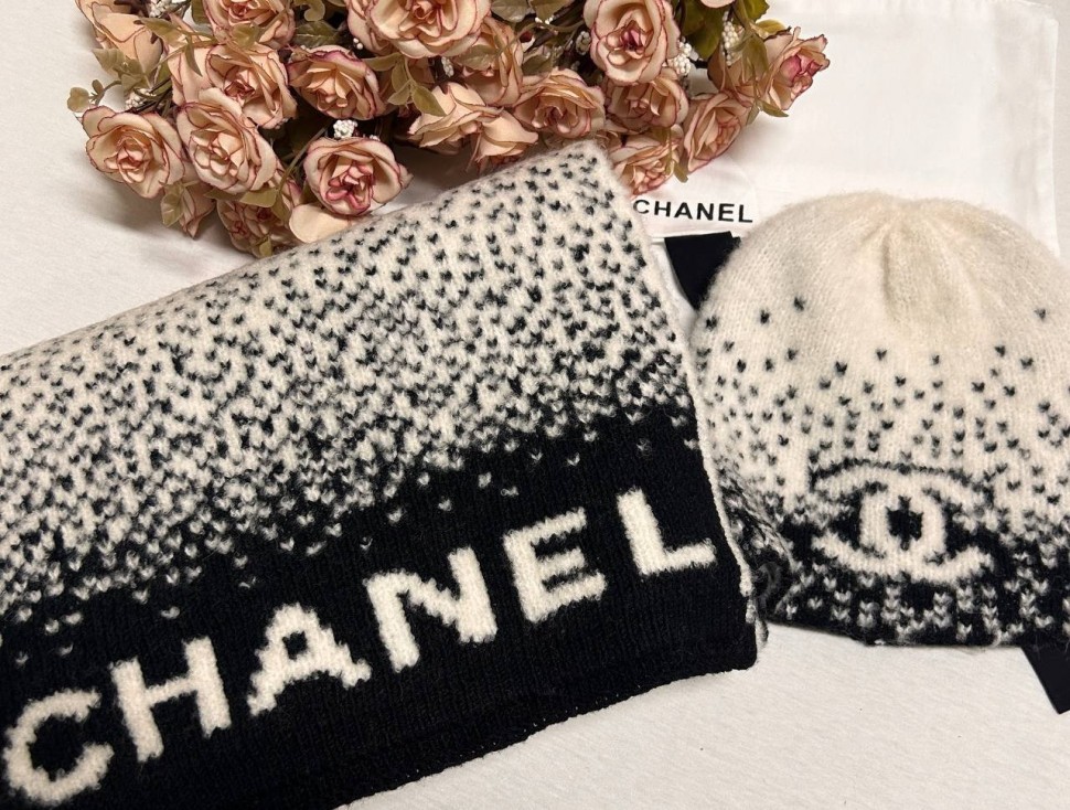 Шапка Chanel