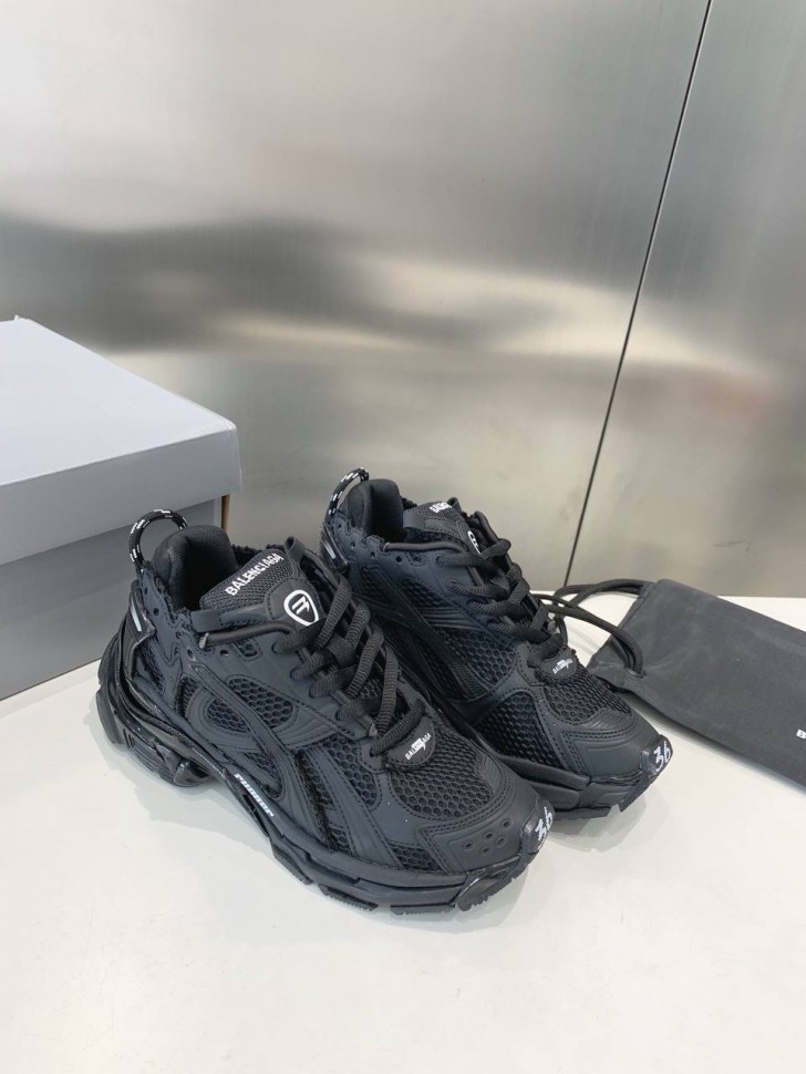 Сникеры Balenciaga Runner  