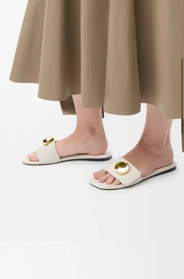 Шлепки Loewe
