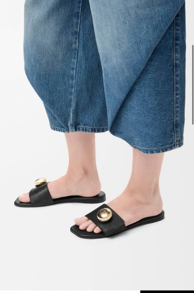 Шлепки Loewe