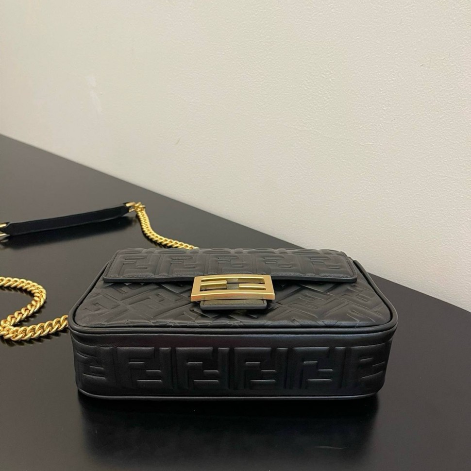 Сумка FENDI Baguette mini   