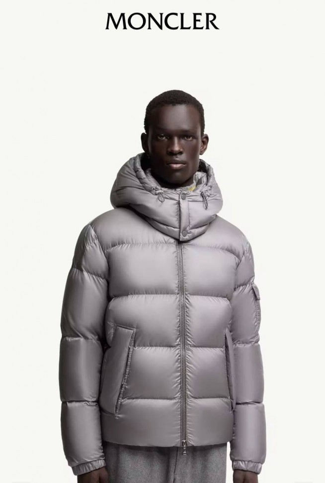 Пуховик Moncler   