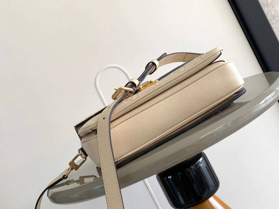 Сумка Louis Vuitton Pochette Métis 