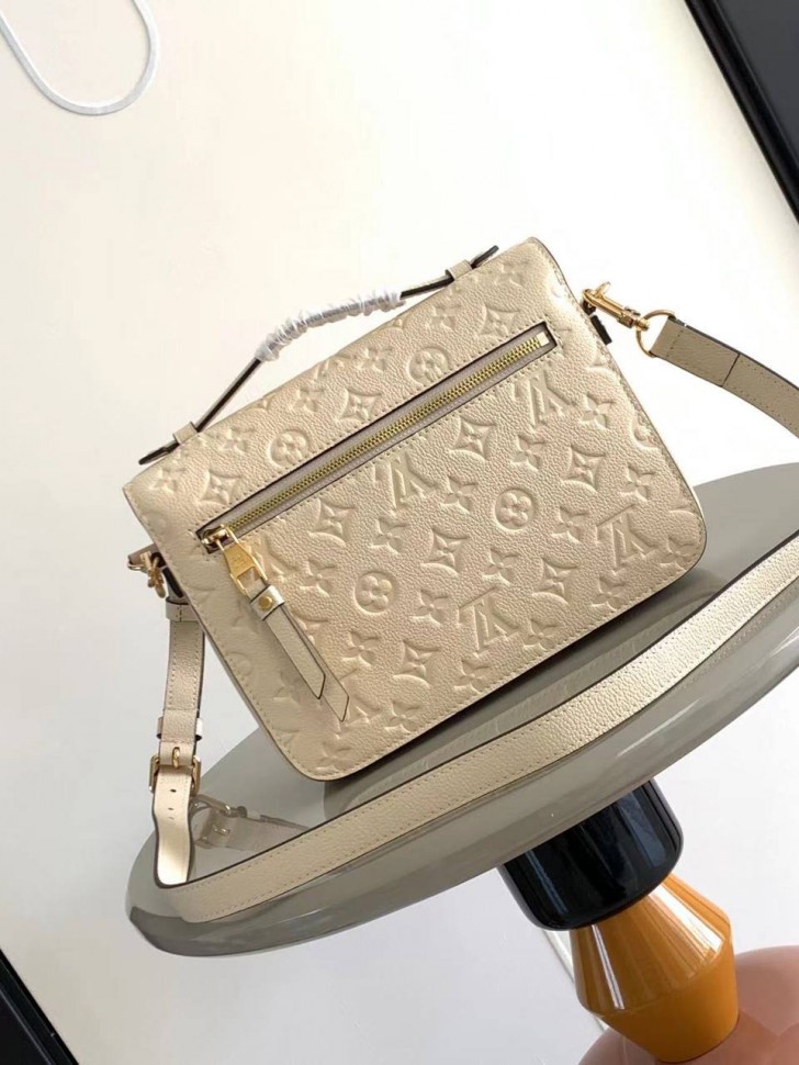 Сумка Louis Vuitton Pochette Métis 