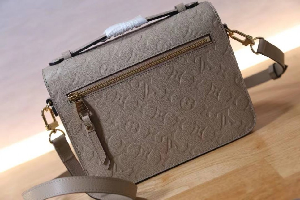 Сумка Louis Vuitton Pochette Métis 