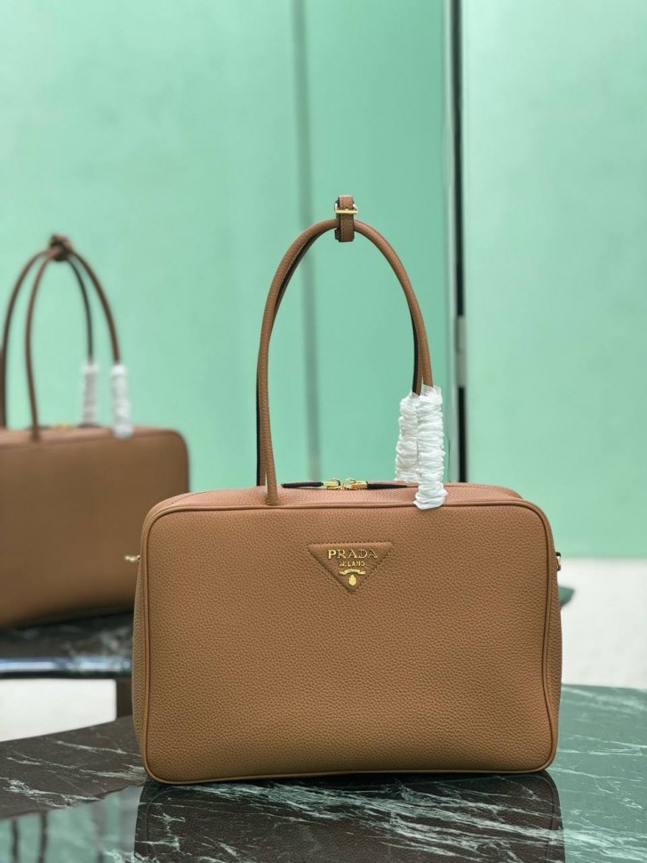Сумка Prada 