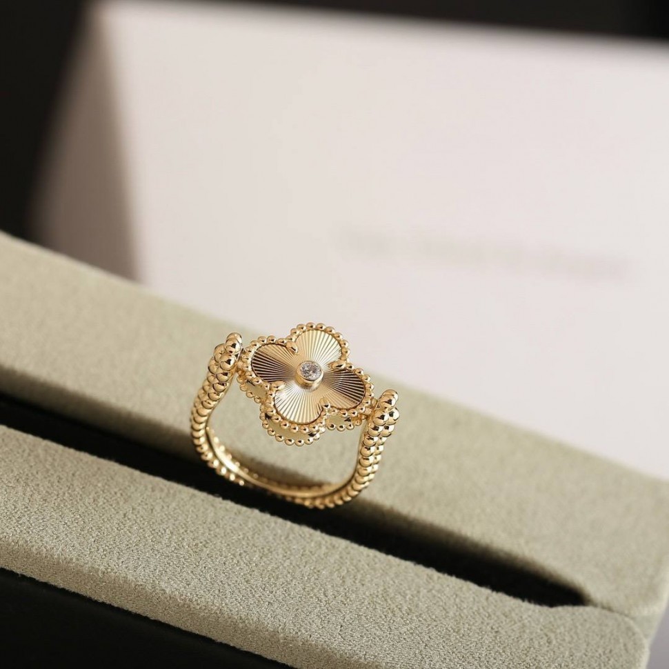 Двустороннее кольцо Van Cleef & Arpels