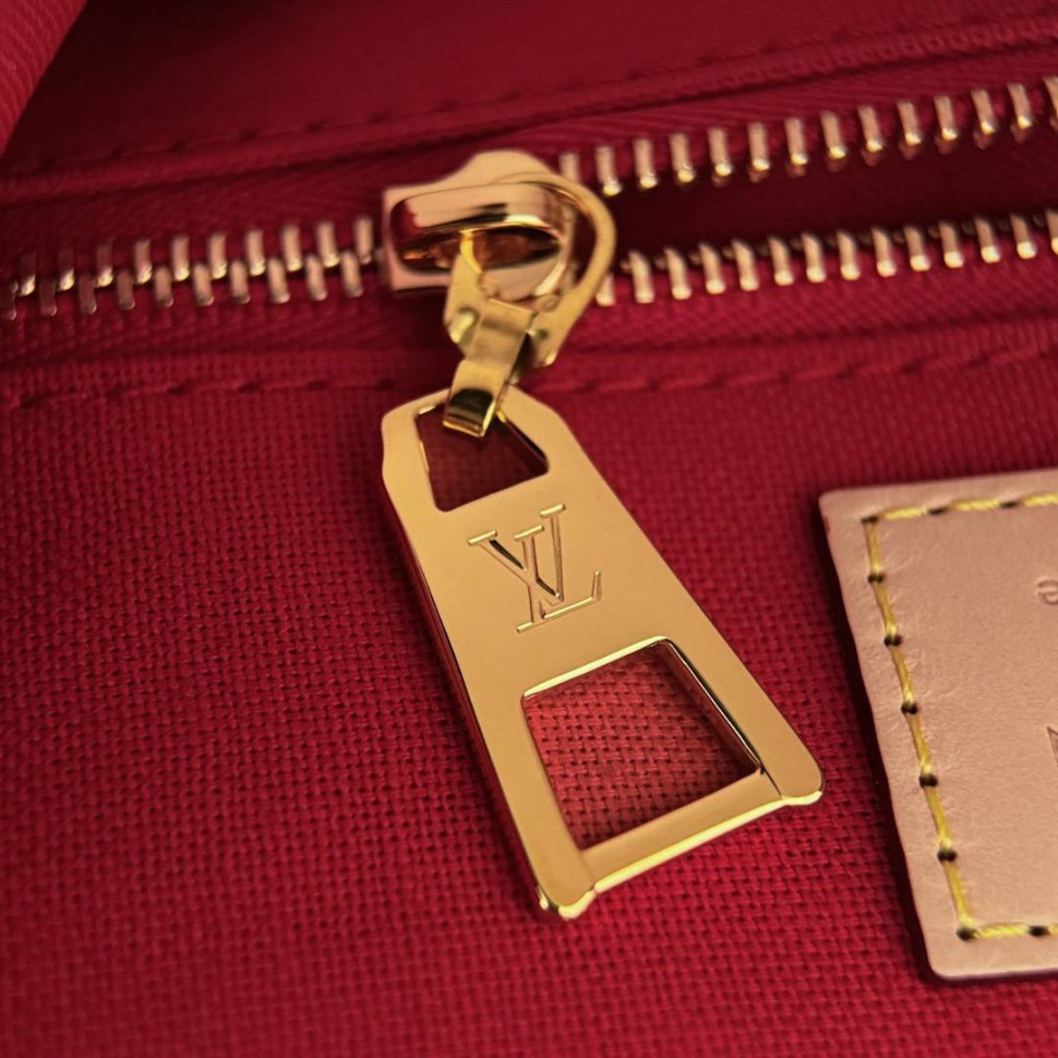 Сумка Louis Vuitton Sac Plat BB