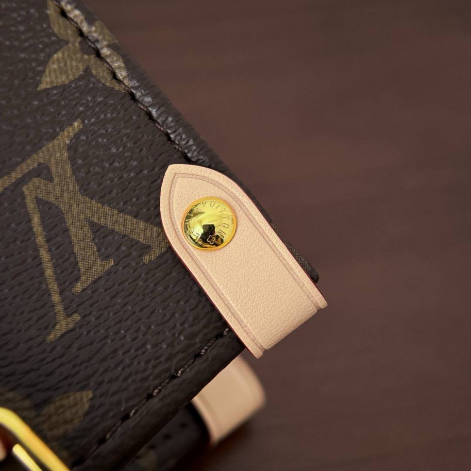 Сумка Louis Vuitton Sac Plat BB