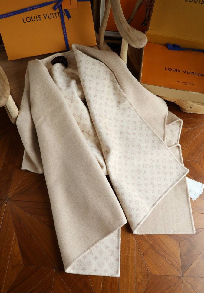 Пончо Louis Vuitton  