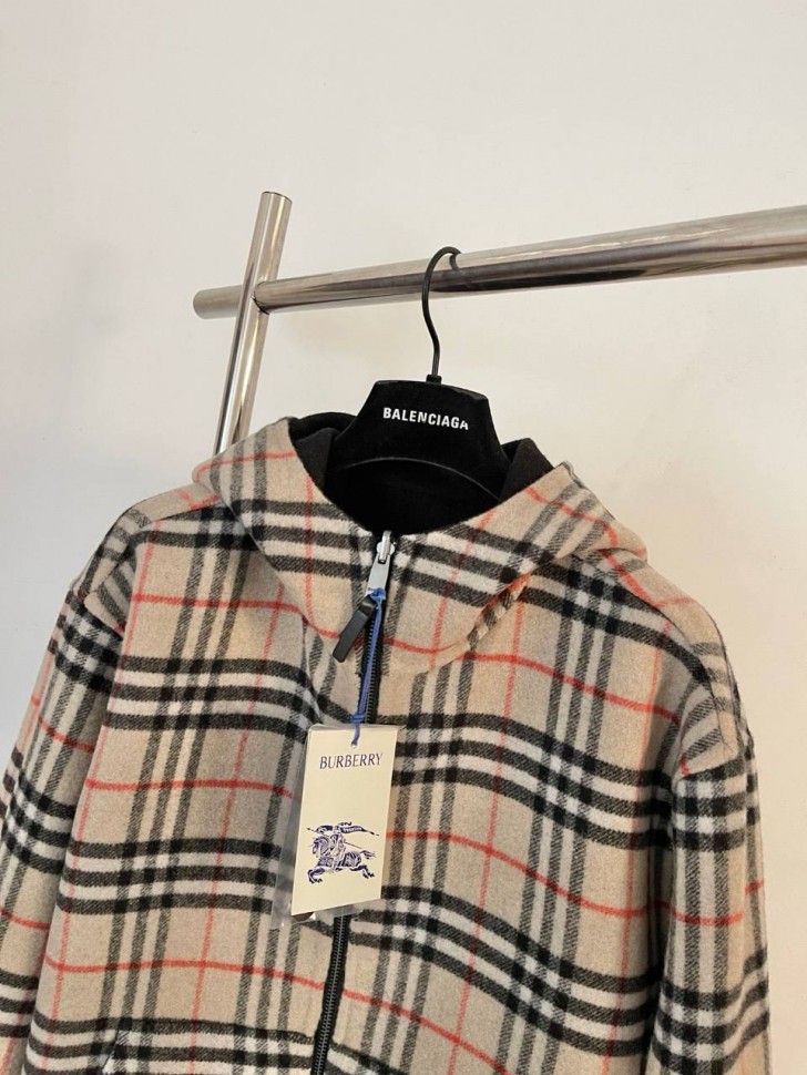 Бомбер Burberry   