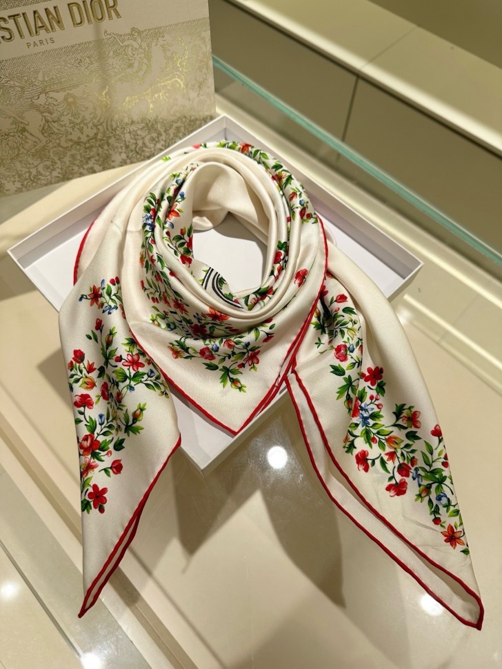 Платок Dior