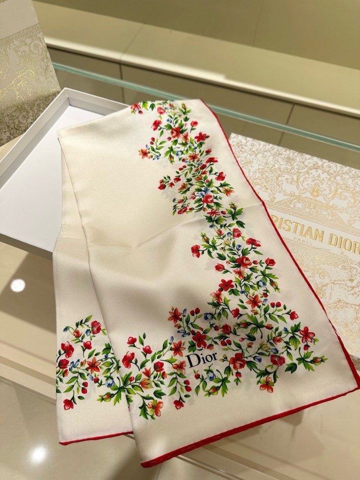 Платок Dior