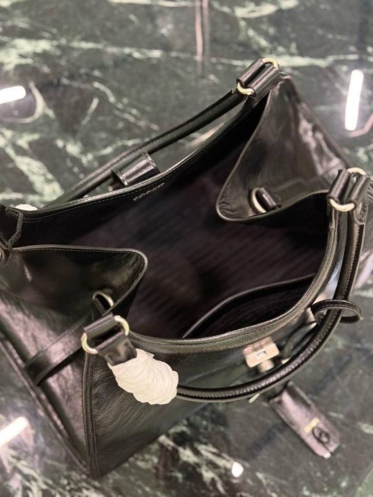 Сумка Prada Large tote bag
