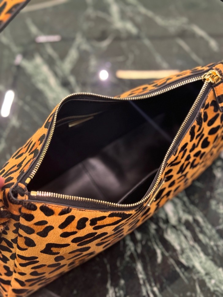 Сумка Prada