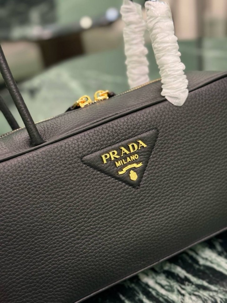 Сумка Prada