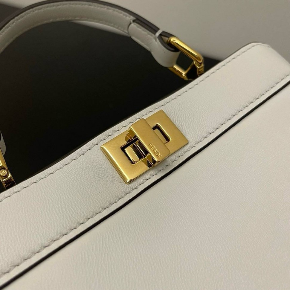Сумка FENDI Peekaboo ISeeU Petite     