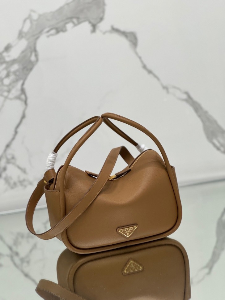 Сумка Prada