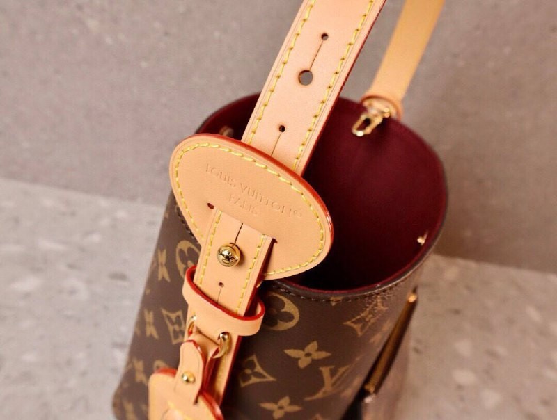 Сумка Louis Vuitton All In BB