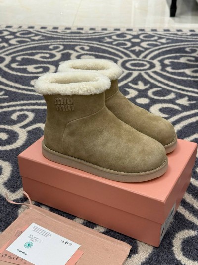 Валенки Miu Miu из овчины
