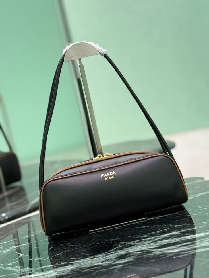 Сумка Prada   