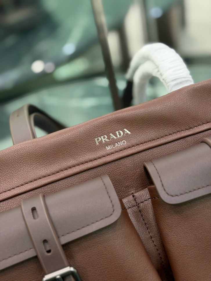 Сумка Prada 