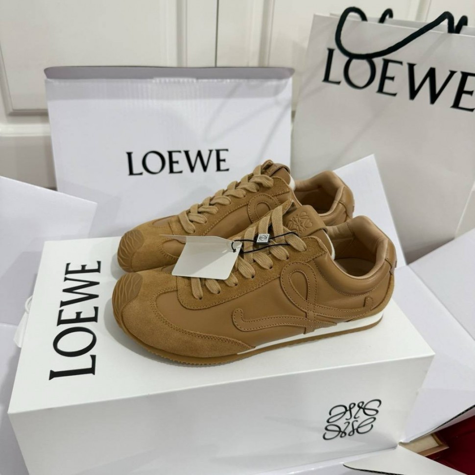 Сникеры Loewe