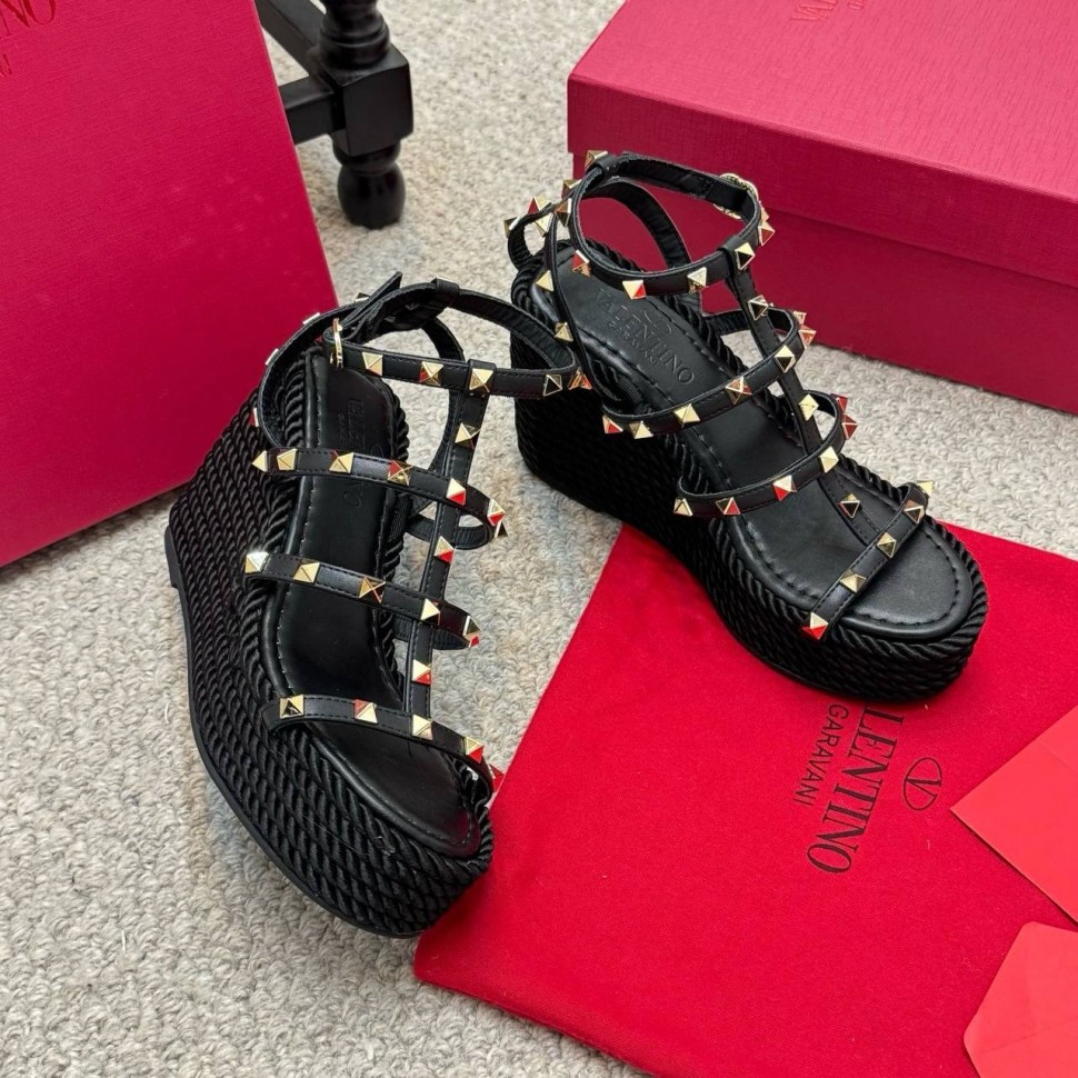 Сандали Valentino