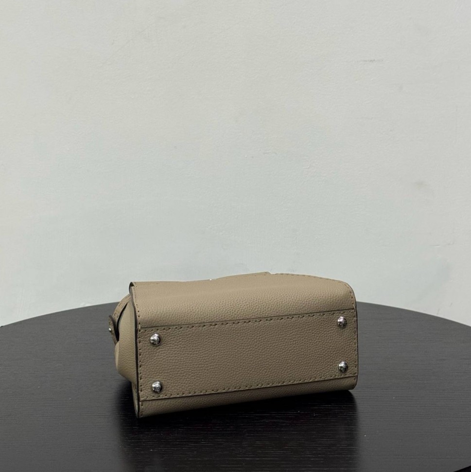 Сумка FENDI Peekaboo Mini    
