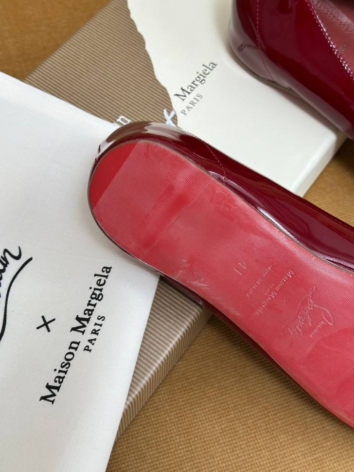 Лимитированные балетки Maison Margiela x Christian Louboutin