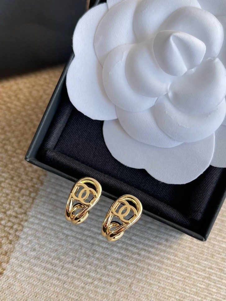 Серьги Chanel
