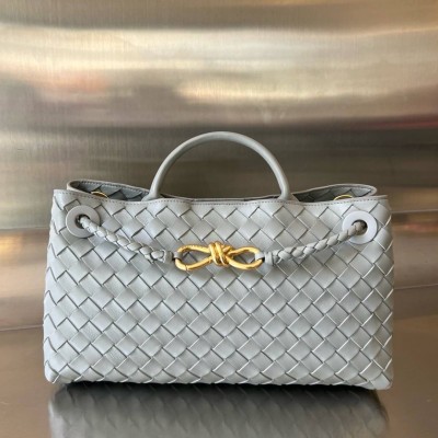 Сумка Bottega Veneta East-West Andiamo