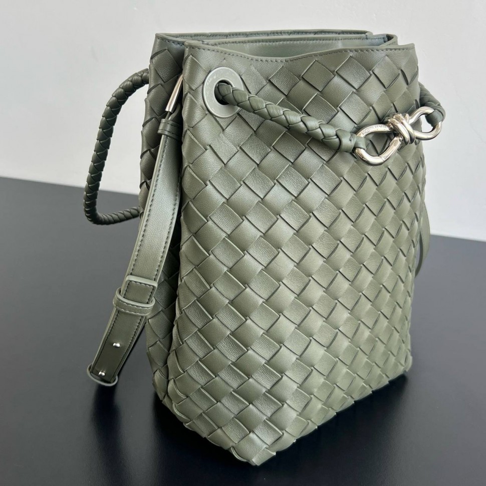 Сумка Bottega Veneta Andiamo Bucket  