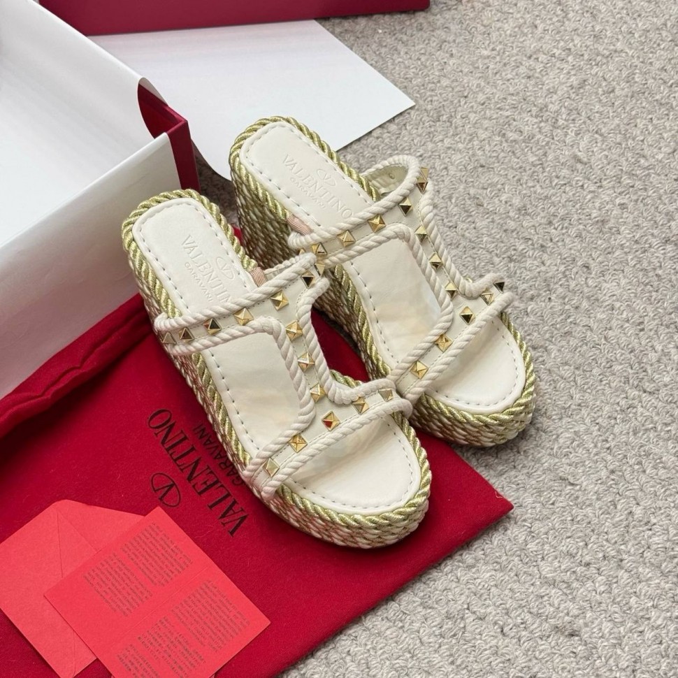 Босоножки Valentino