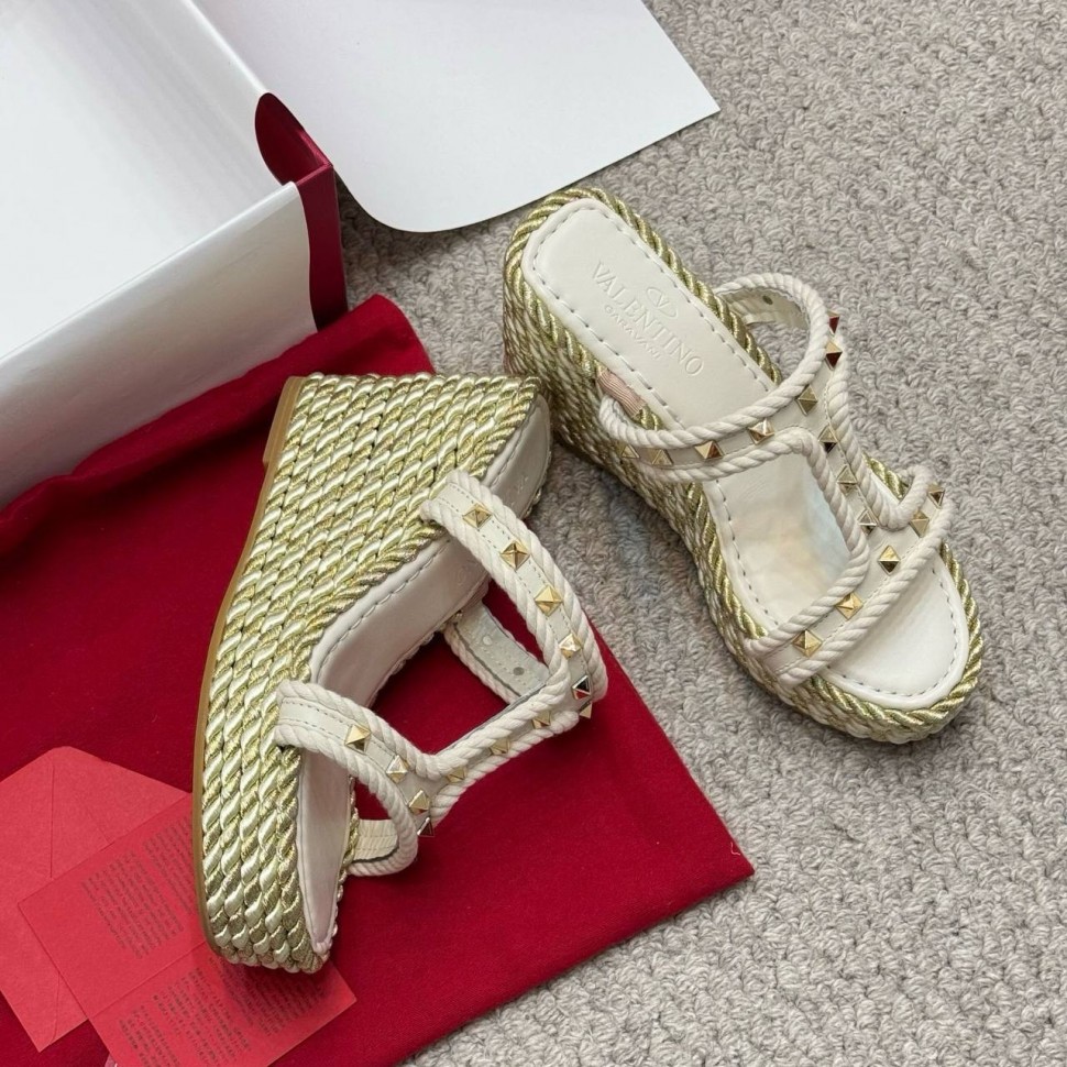 Босоножки Valentino
