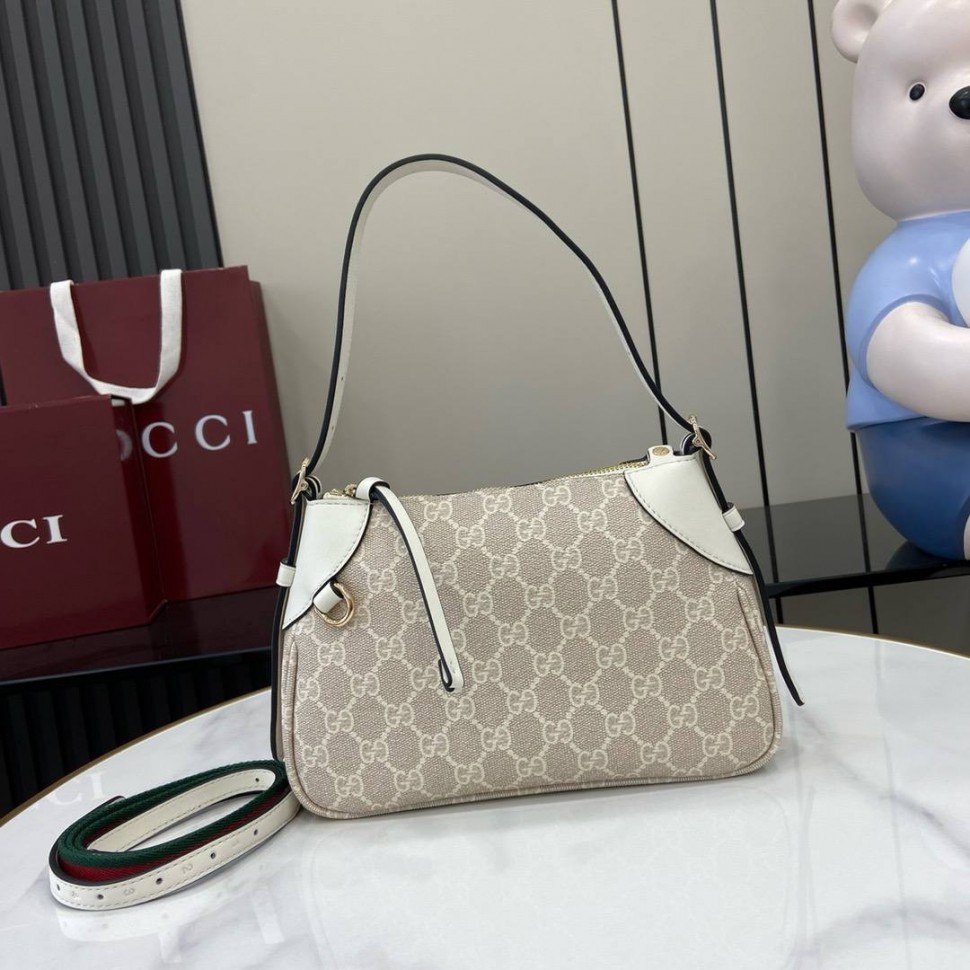 Сумка Gucci Emblem Small