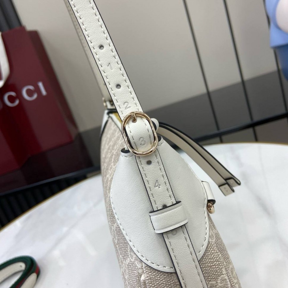 Сумка Gucci Emblem Small