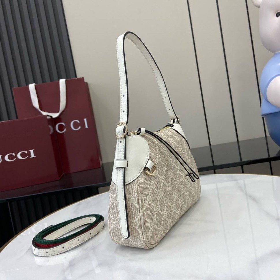 Сумка Gucci Emblem Small