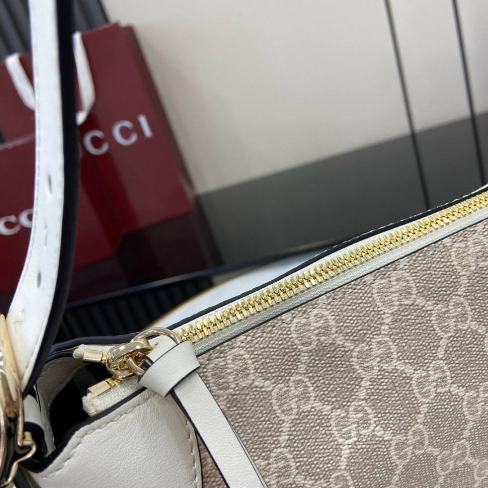 Сумка Gucci Emblem Medium