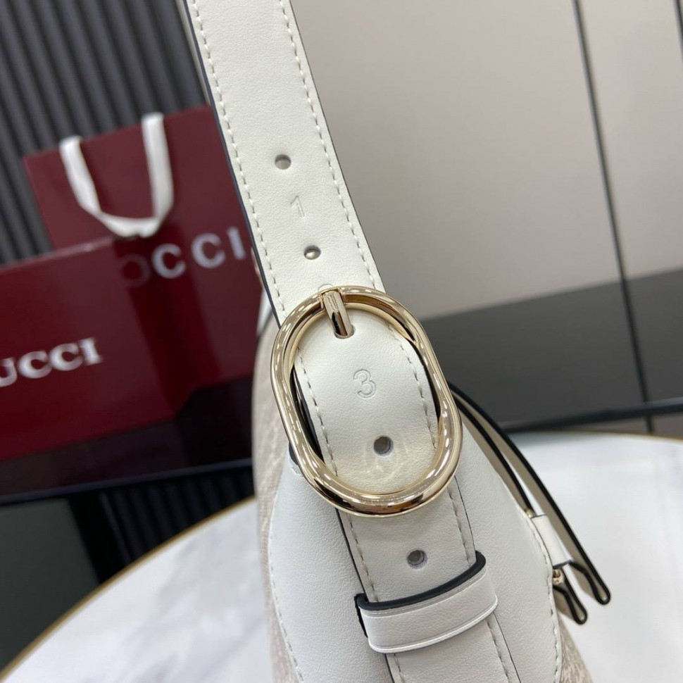 Сумка Gucci Emblem Medium