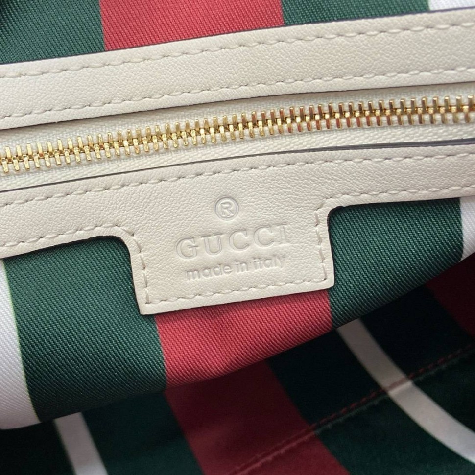 Сумка Gucci Emblem Medium
