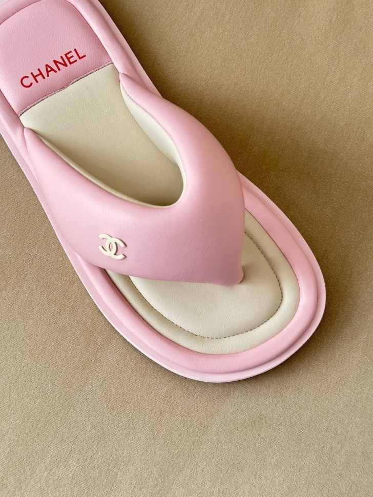 Шлепки Chanel