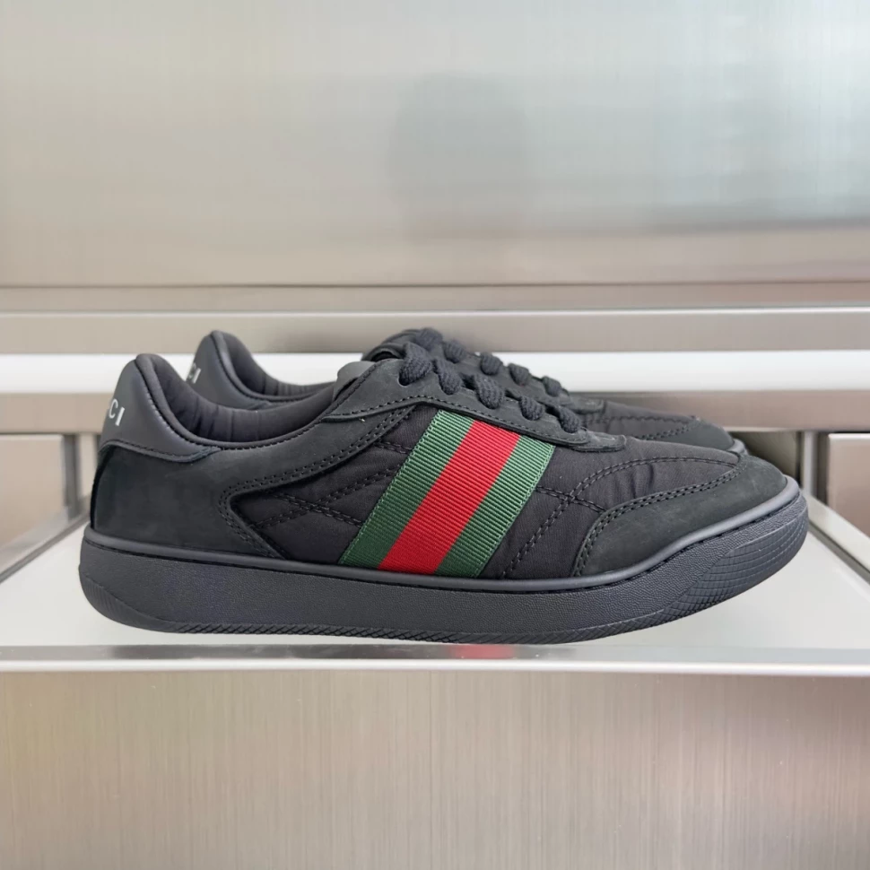 Сникеры Gucci    