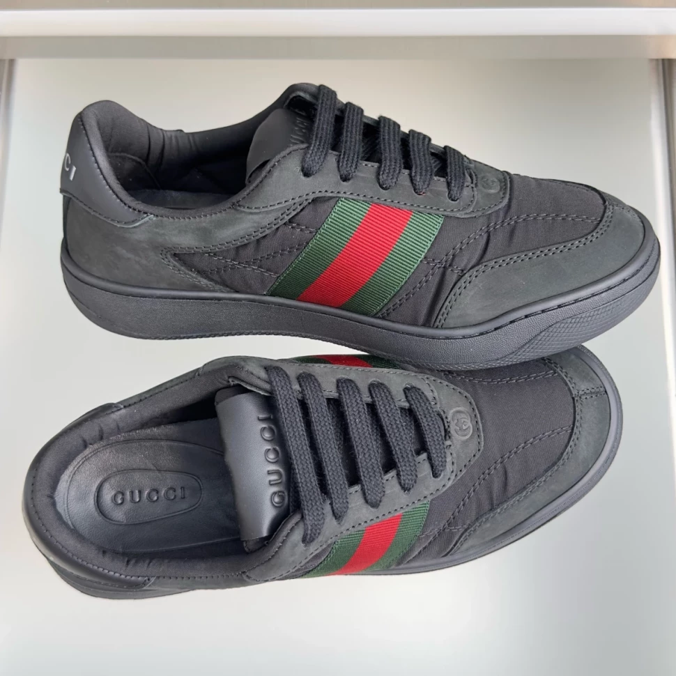 Сникеры Gucci    