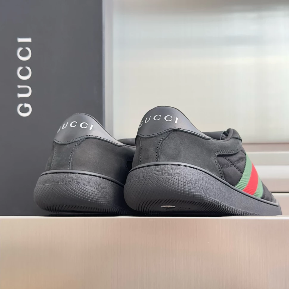 Сникеры Gucci    