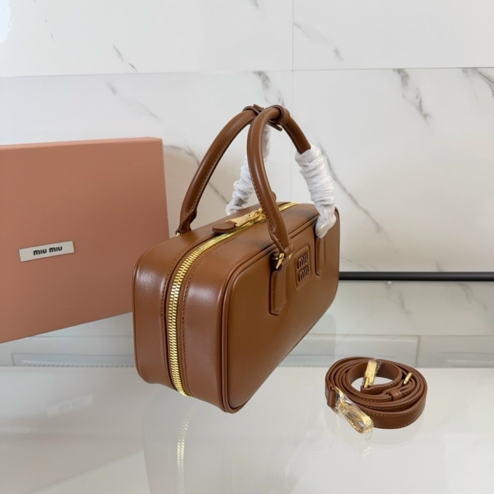 Сумка Miu Miu Arcadie Large  
