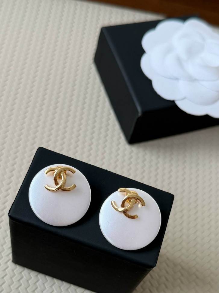 Серьги Chanel 
