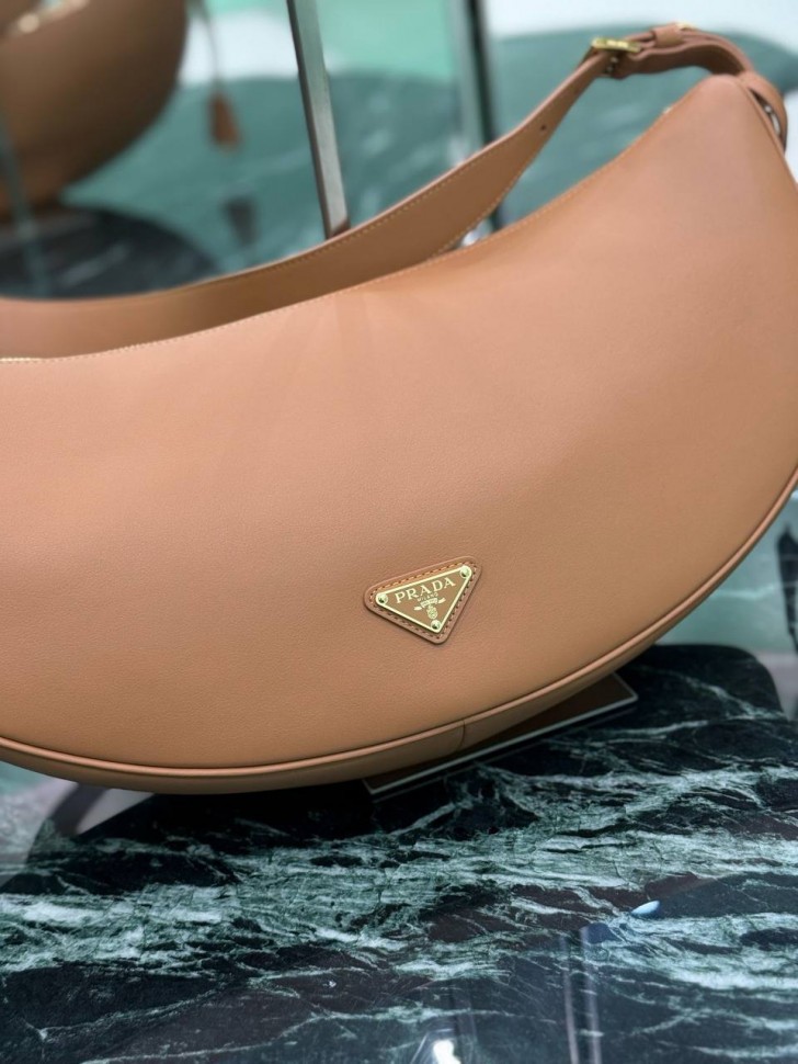 Сумка Prada