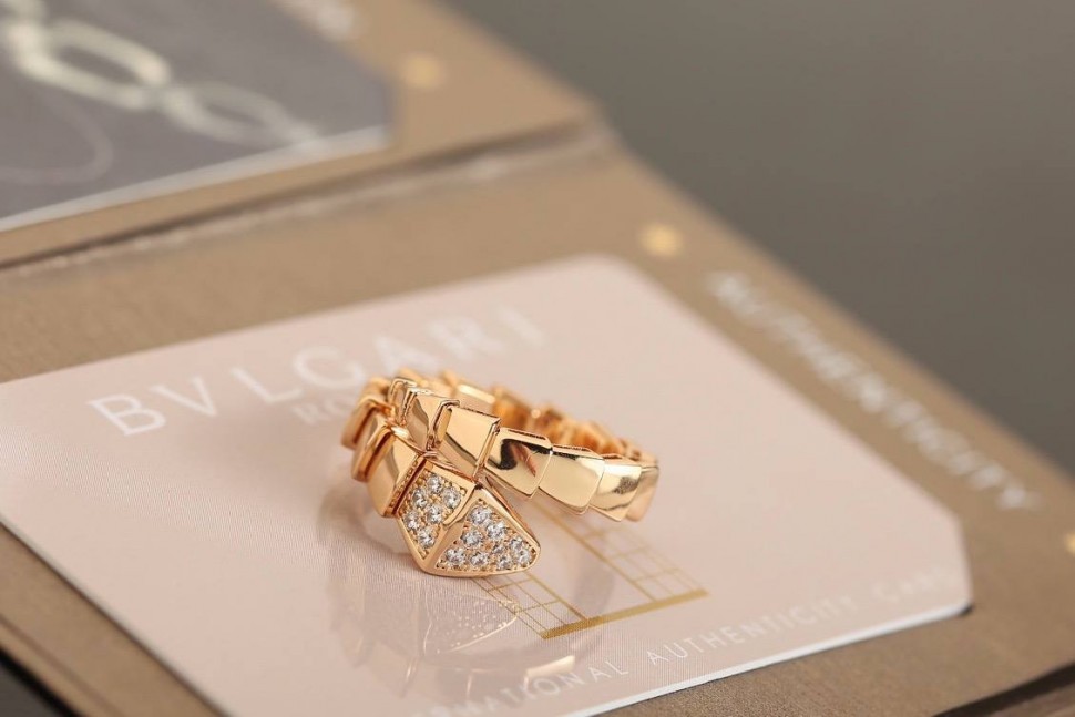 Кольцо Bvlgari